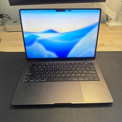 Apple MacBook Pro 14 in 2023 Space Black/Apple M3 Pro 4.05 GHz