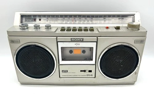 Vtg Sony AM/FM Stereo Cassette Recorder Boombox CFS-45 Radio & Tape Works READ