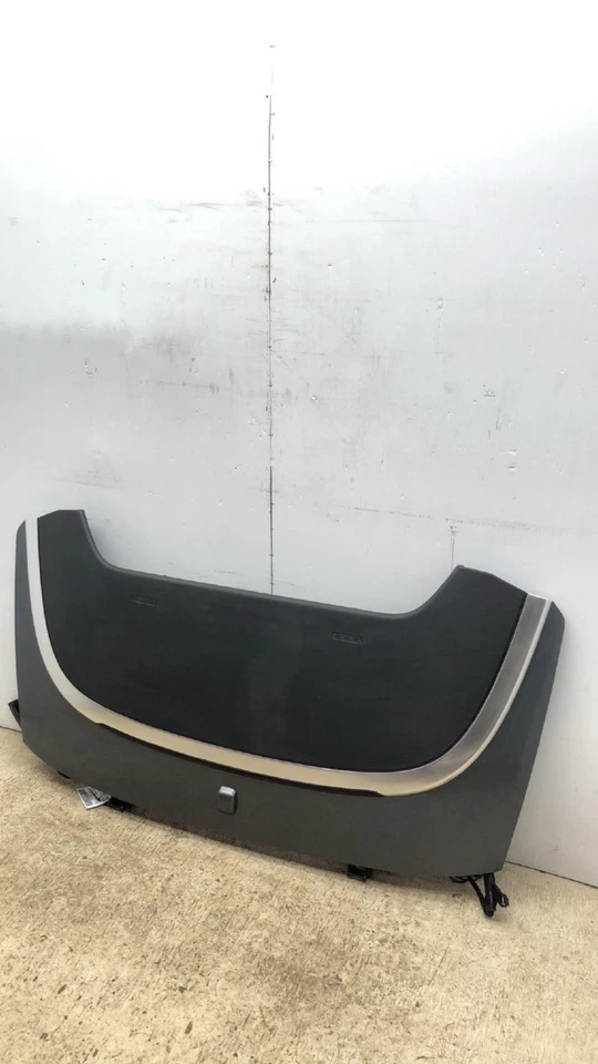 2018 - 2020 AUDI A5 OEM CONVERTIBLE TOP STORAGE COMPARTMENT LID |MONSOON GRAY Foto 2 de 4