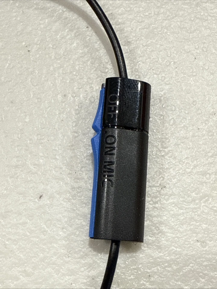 Sony PlayStation 4 PS4-PS5 Mono Chat Earbud, Headphone with Mic - Image 3 of 4