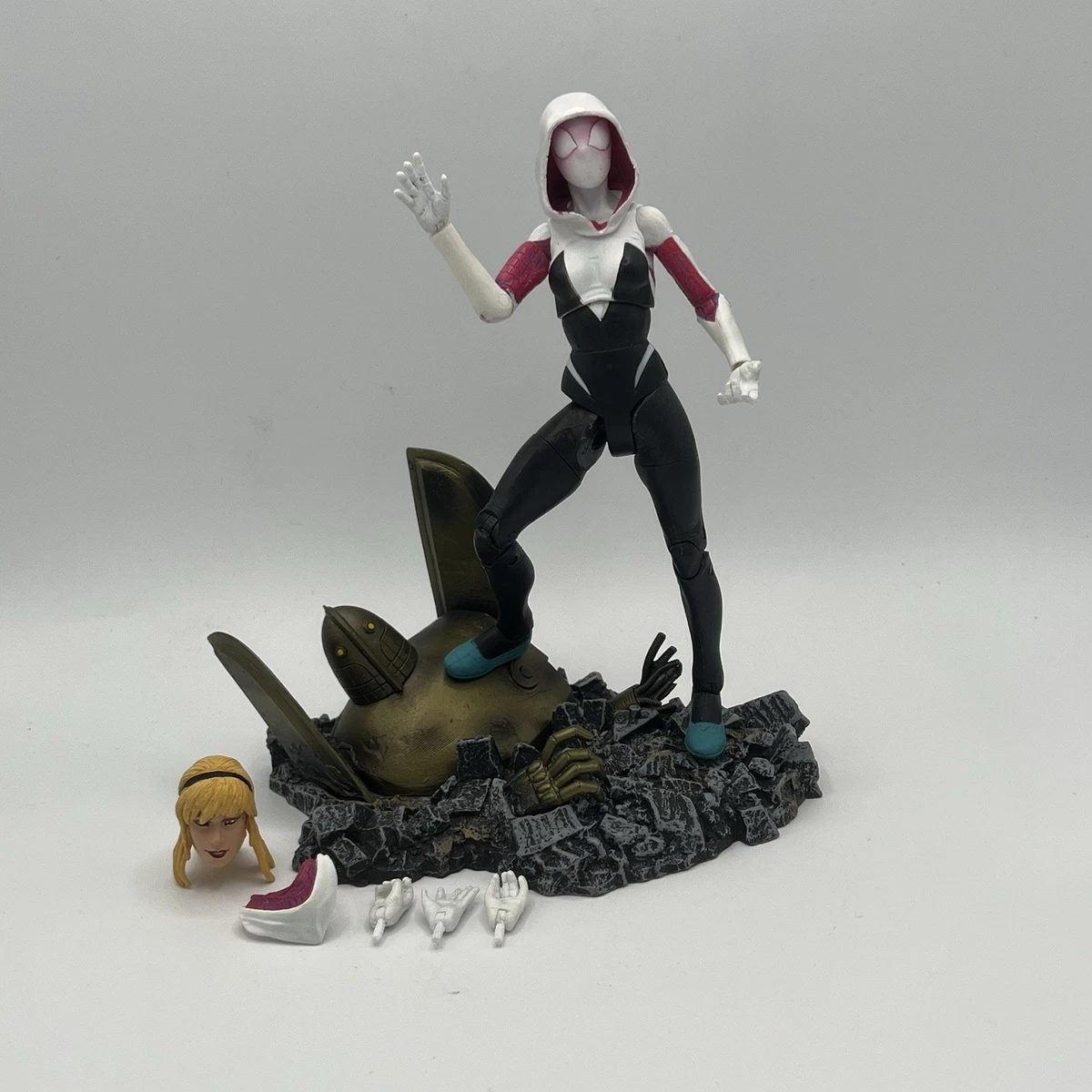 Diamond Select Spider-Gwen Comic Book Heroes Action Figures for