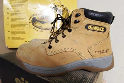 dewalt ladies safety boots size 5