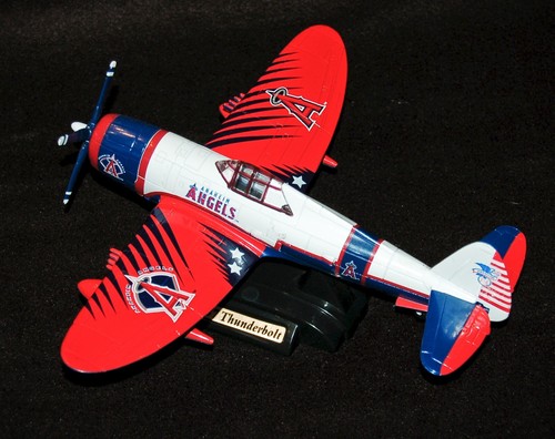 Avión Diecast Fleer Edición Limitada Anaheim Angels P-47 Thunderbolt Red Wings - Imagen 5 de 7