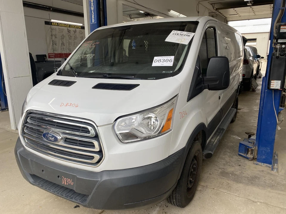 Used Left Door Mirror fits: 2018 Ford Transit 250 manual low roof 83`` overall v - Image 4 of 4