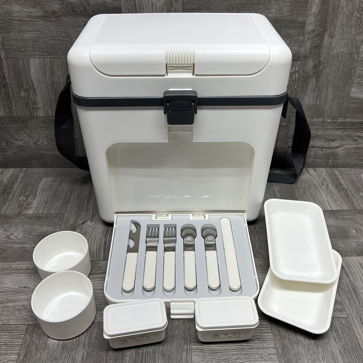 Vintage Twin Bird Picnic Cooler Set PI-8056 Made In Japan White w