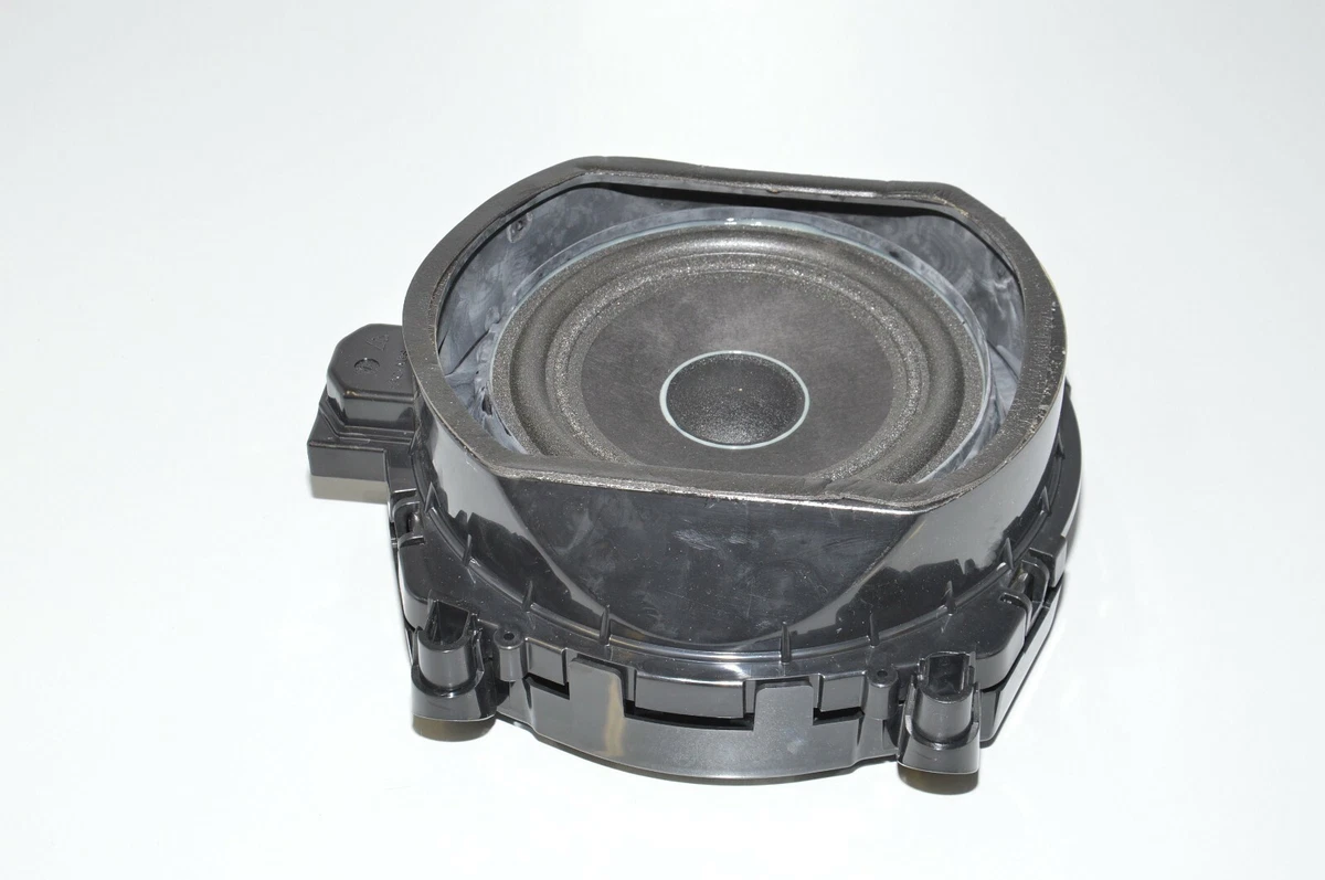 BMW E70 X5 F25 E71 Zentralbass Central woofer 9217913 65139217913 