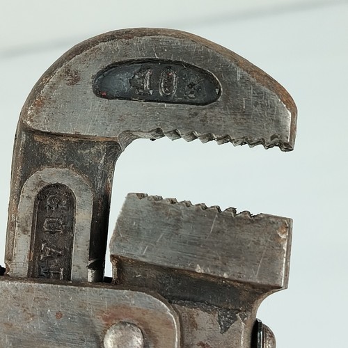 Used Genuine Santo Vintage Pipe Wrench 10 Inch Opens 2 1/4" Rare - Picture 10 of 20
