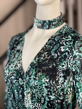 Alice+Olivia Rita Long Sleeve Snake Print Minidress In Black Emerald