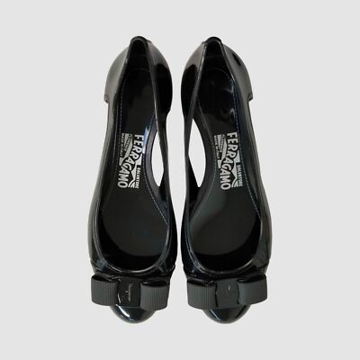 $495 Salvatore Ferragamo Women Black Vara Jelly Bow Ballerina Flat