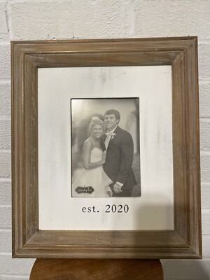 Mud Pie E1 Wedding 14'' x 12'' Frame for 5''x7'' photo Est. 2020 46900306
