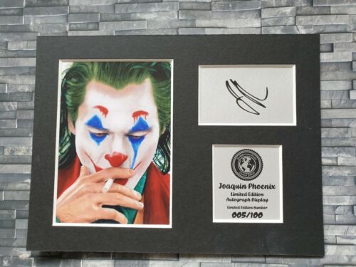Joaquin Phoenix - Signed Autograph Display - The Joker - 8x6 - Picture 1 of 3