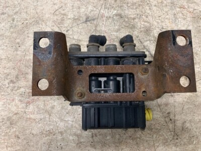 Mack Bendix Directional Control Valve Block Air Suspension K114957  