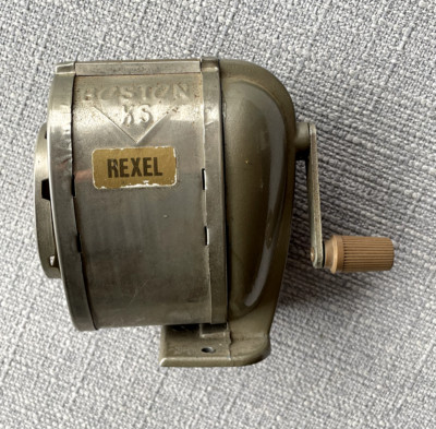 Vintage Boston K5 Bleistiftspitzer Rexel Abzeichen.
