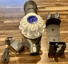 Dyson V6 SV03 Motor Main Unit Assembly W/ Wall Mount + Charger - Parts Only