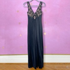 VAL MODE Black Satin Long NIGHTGOWN Lace Bodice EUC Ankle Length Vampy Small