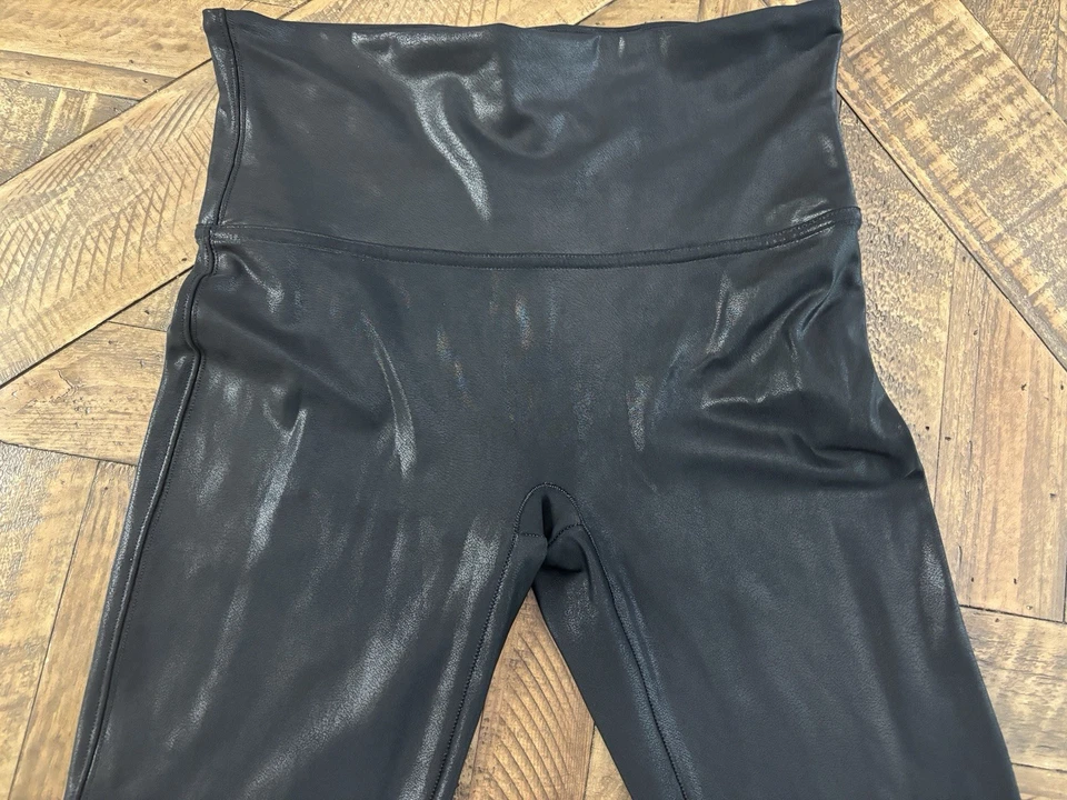 Spanx 2437 Women's Leggings, Size Large - Black Pre-Owned 040 - Image 4 of 4