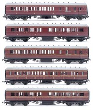 BACHMANN 'OO' GAUGE LOT OF 5 LMS CRIMSON BRAKE/CORRIDOR/COMPOSITE COACHES
