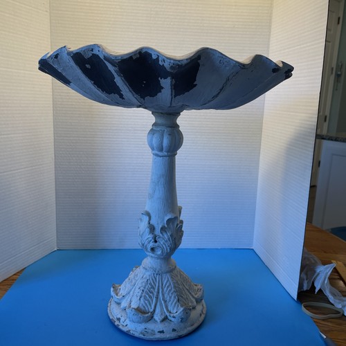 17”-Birdbath-VTG Looking Fiberglass-lightweight-shabby Chic-( S4)
