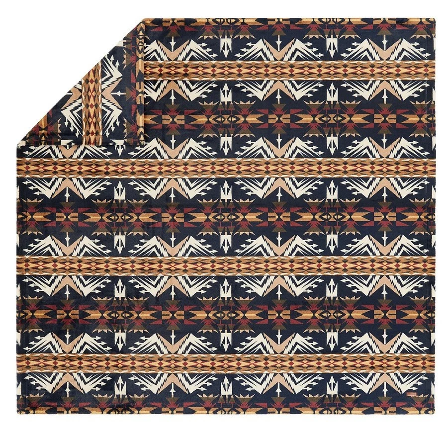 Pendleton Faux Fur Luxe Blanket QUEEN 98 in. x 92 in. Echo Peaks Polyester New - Image 4 of 4