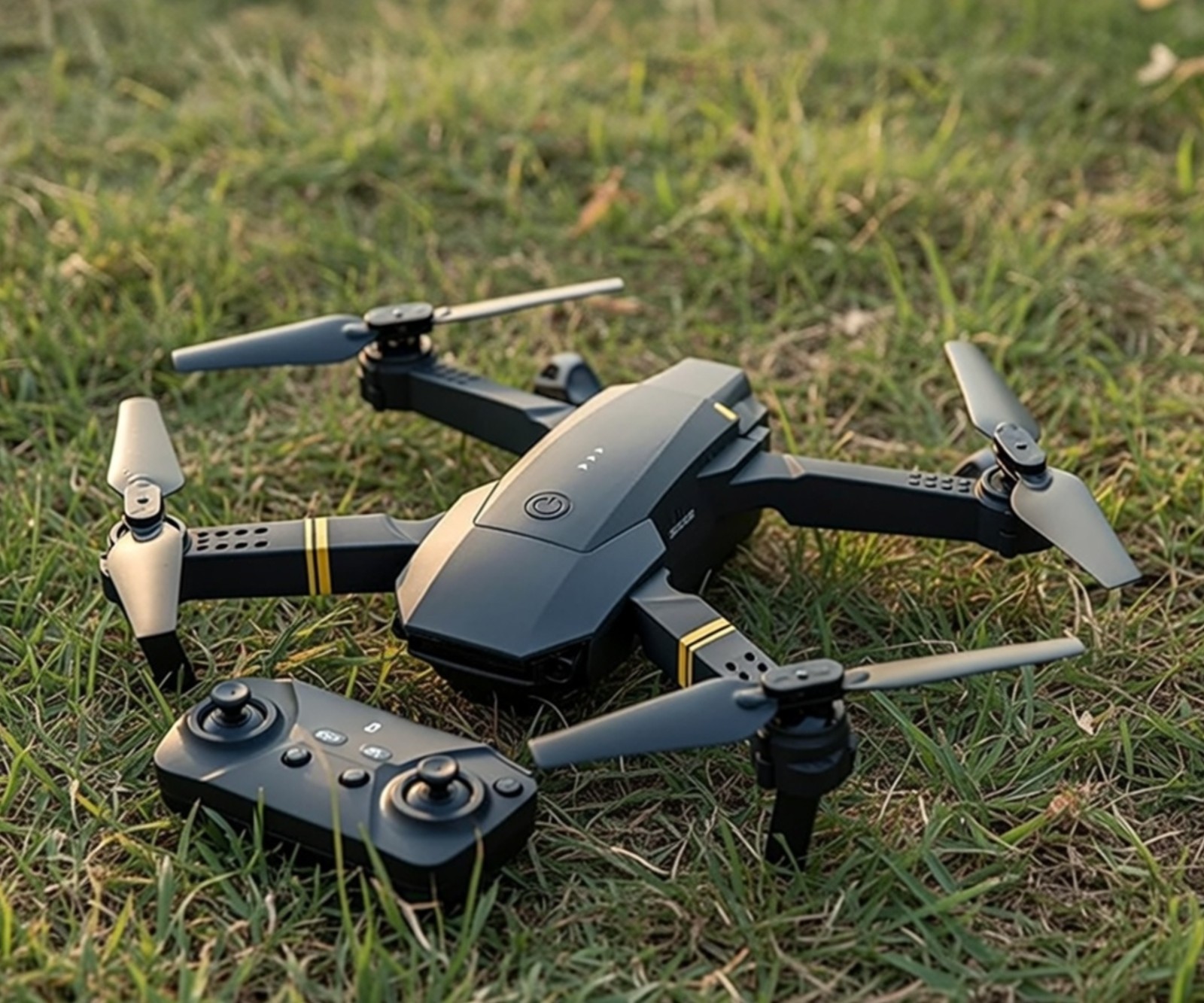 DRONE PIEGHEVOLE MINI PORTATILE 998 CON FOTOCAMERA WIFI TELECOMANDO O SMARTPHONE