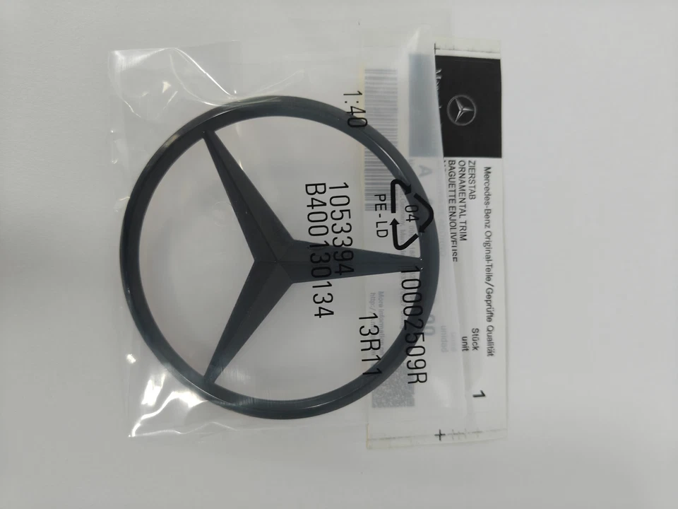 W205 SEDÁN MERCEDES AMG C300 NEGRO BRILLANTE ESTRELLA EMBLEMA TAPA MALETERO TRASERO LOGOTIPO INSIGNIA Foto 3 de 4