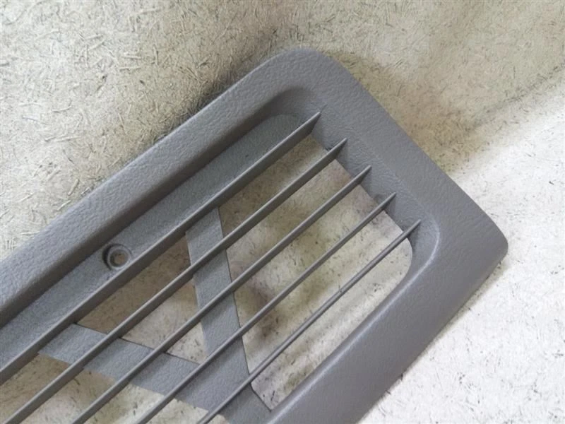 Ventilación descongelante marrón para Chevrolet Cavalier F57-194991 1995-2005 Foto 3 de 4