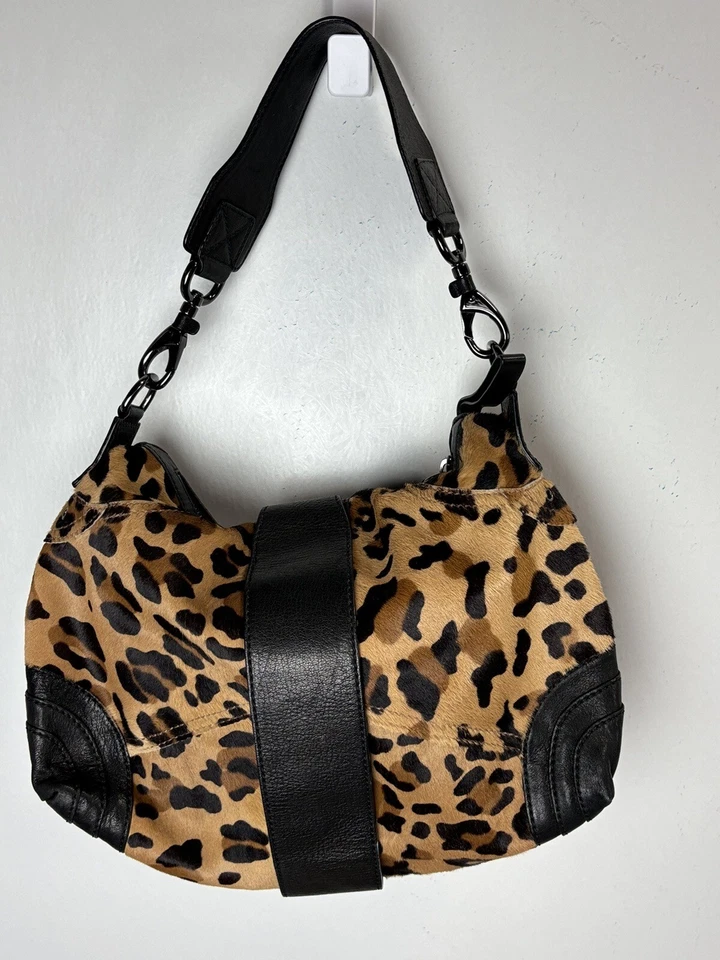 Andrew Marc Bolso de Mano de Cuero Negro Estampado Animal Bolso Cartera En muy buen estado Hobo Foto 3 de 4