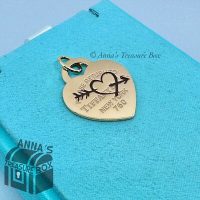 Tiffany & Co. ハートチャーム Return to Tiffany®:Heart Tag Charm in Silver, Medium