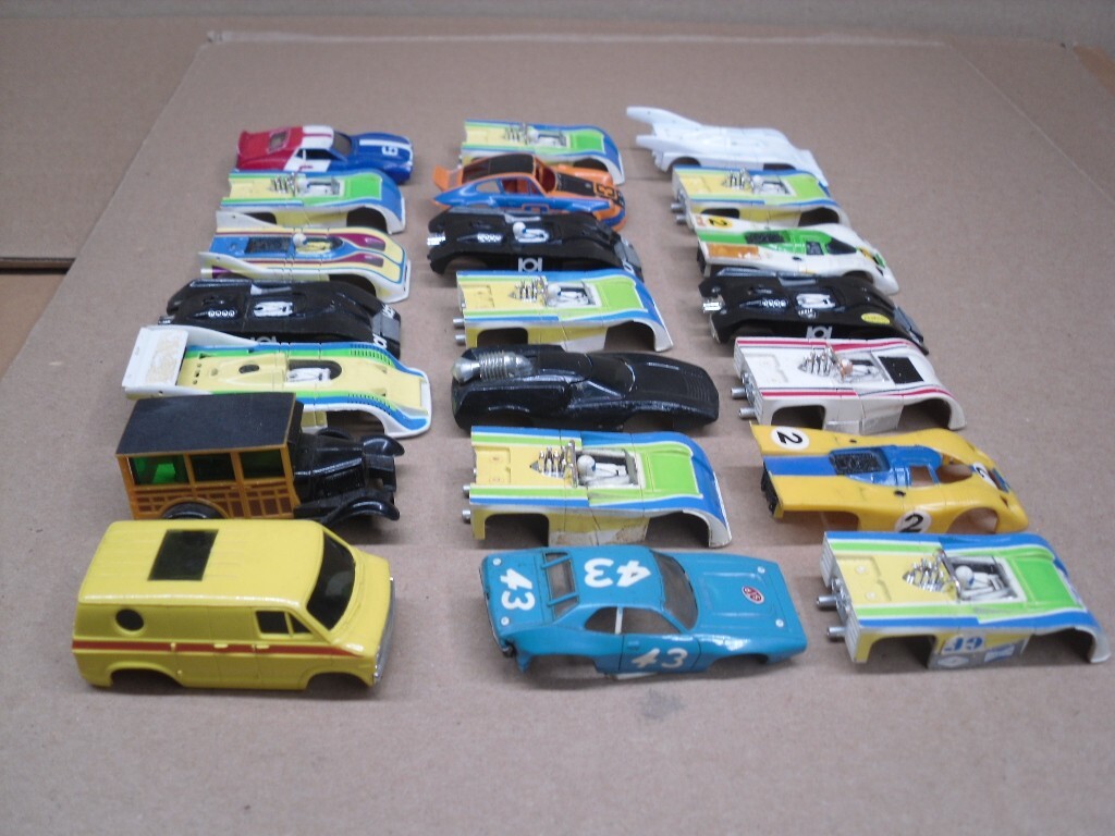 AURORA AFX SLOT CAR BODY JUNKYARD LOT A for parts repair restoration