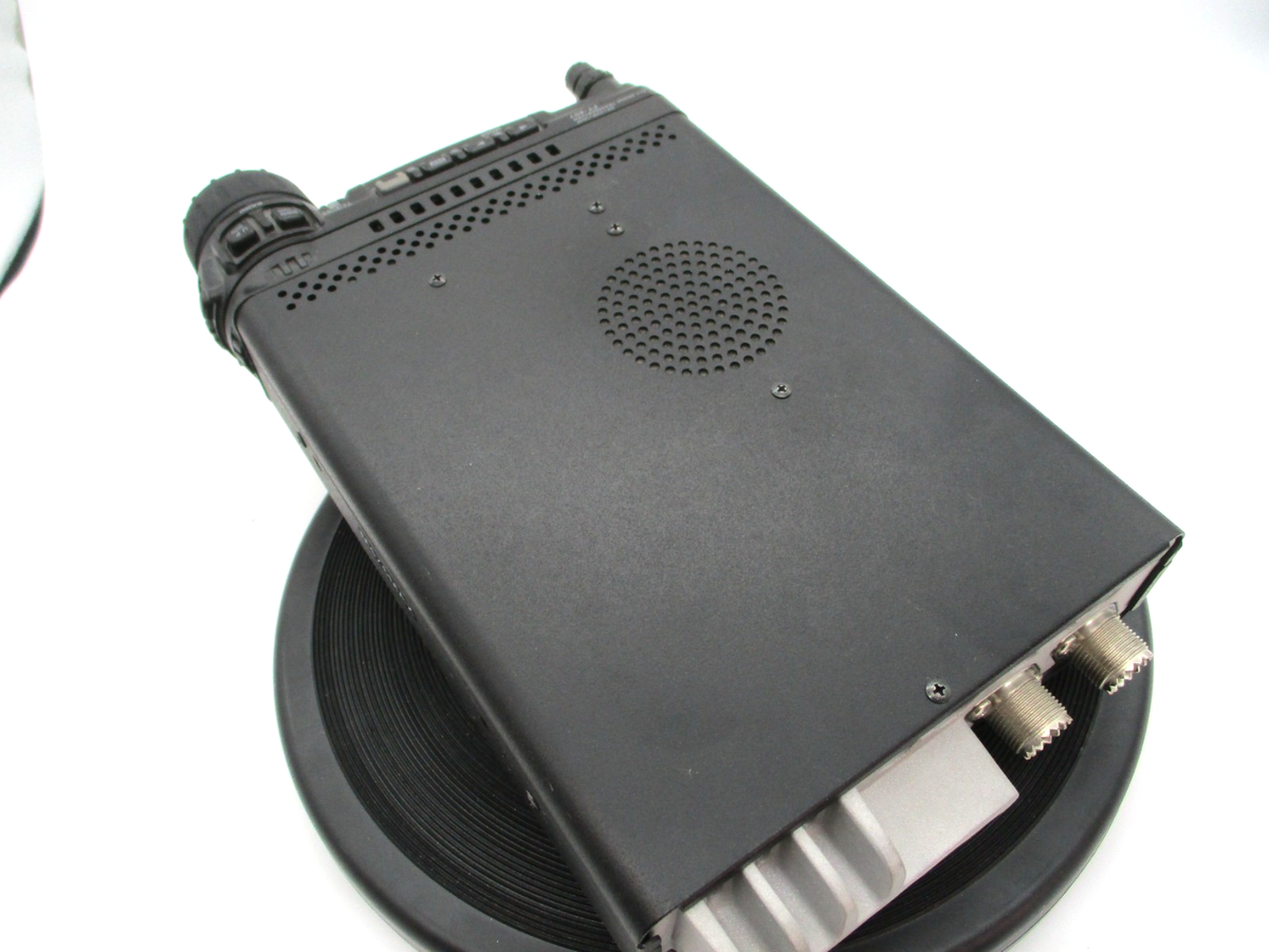 YAESU FT-857 DS HF/50/144/430MHz 20W/10W Transceiver Operation YAESU FT-857 DS HF/50/144/430MHz 20W/10W Transceiver Operation