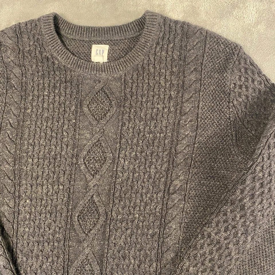 GAP Men’s Gray Cable Knit Sweater Cotton Blend Heavy Size Medium - Image 2 of 4