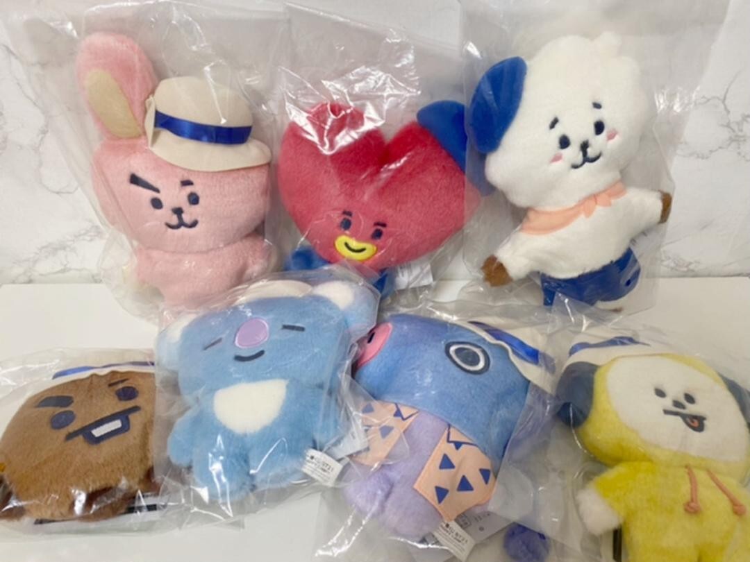 BTS BT21 ぬいぐるみキーホルダー７点セット BTS BT21 Official Plush Keychain BANDAI Japan Complete Set