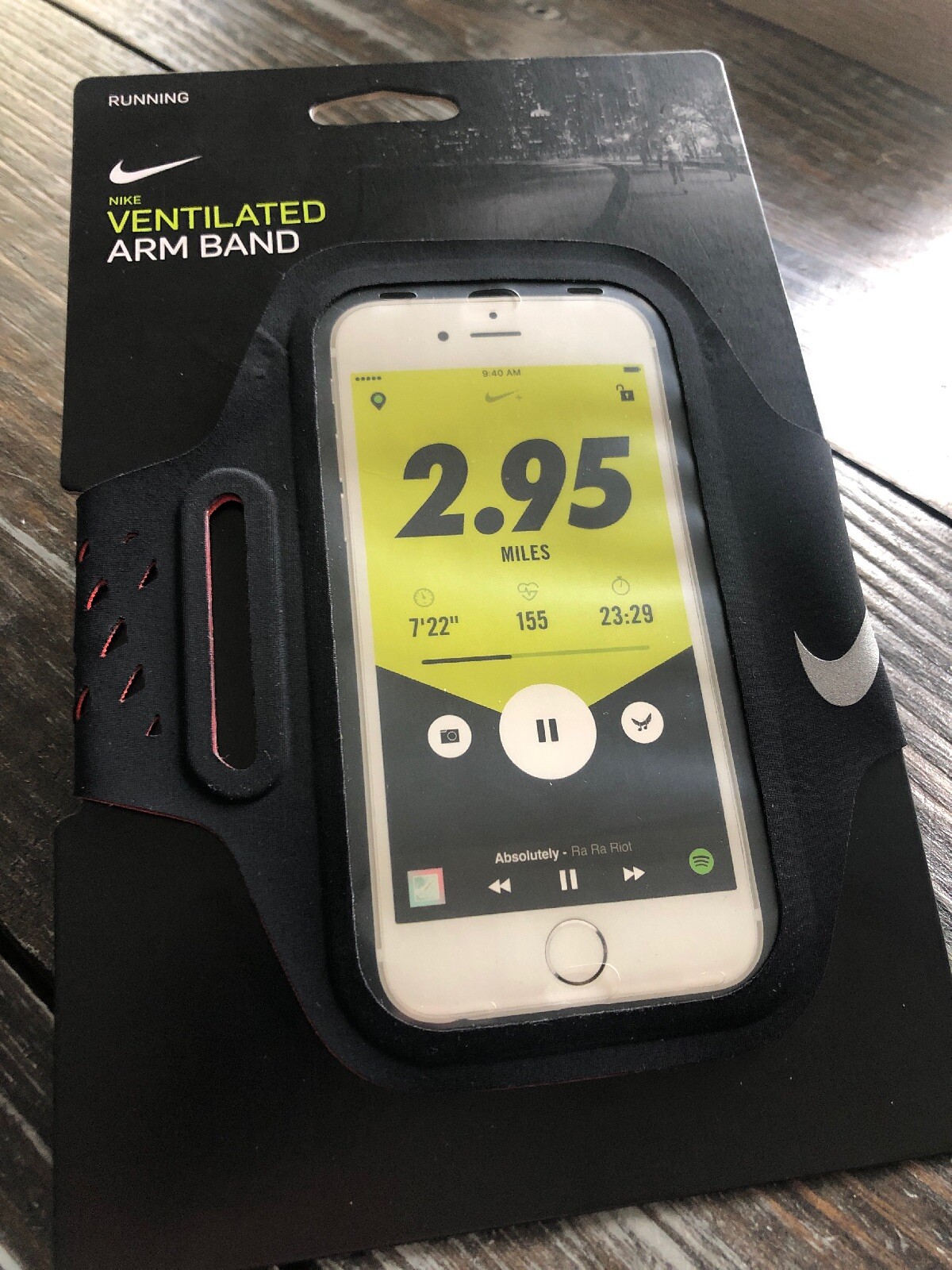 nike ventilated armband