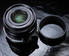 Voigtlander USA WARRANTY 50mm F2.2 Color-Skopar for all Leica M