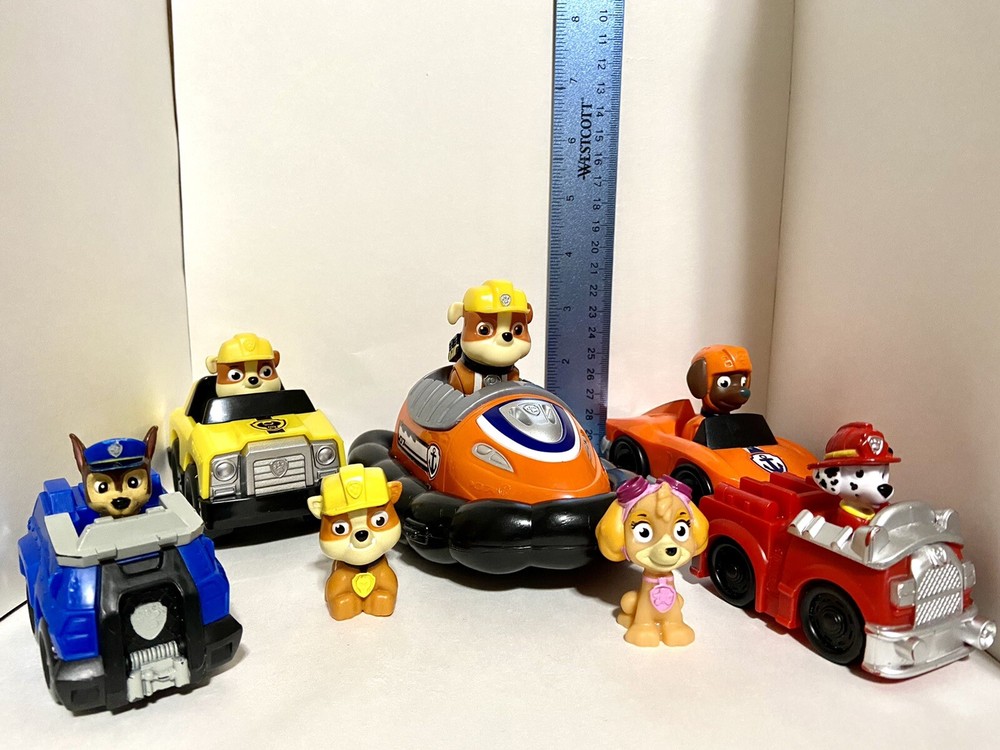 Paw Patrol Toys Race Cars, Mini Figures, & Boat Lot of 8
