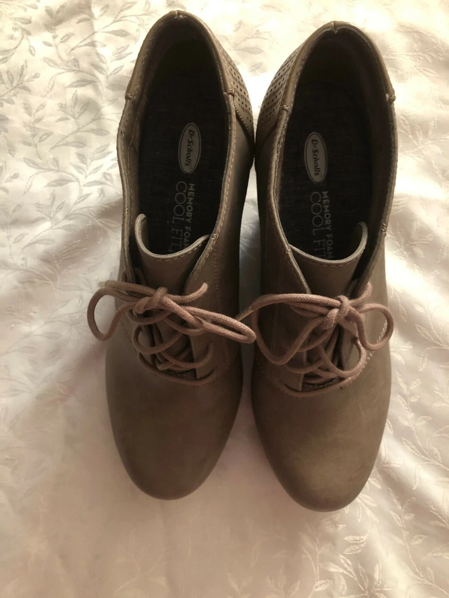 Dr Scholl s Memory Foam Cool Fit Tan Lace up Women s Size 8.5M Platform Booties