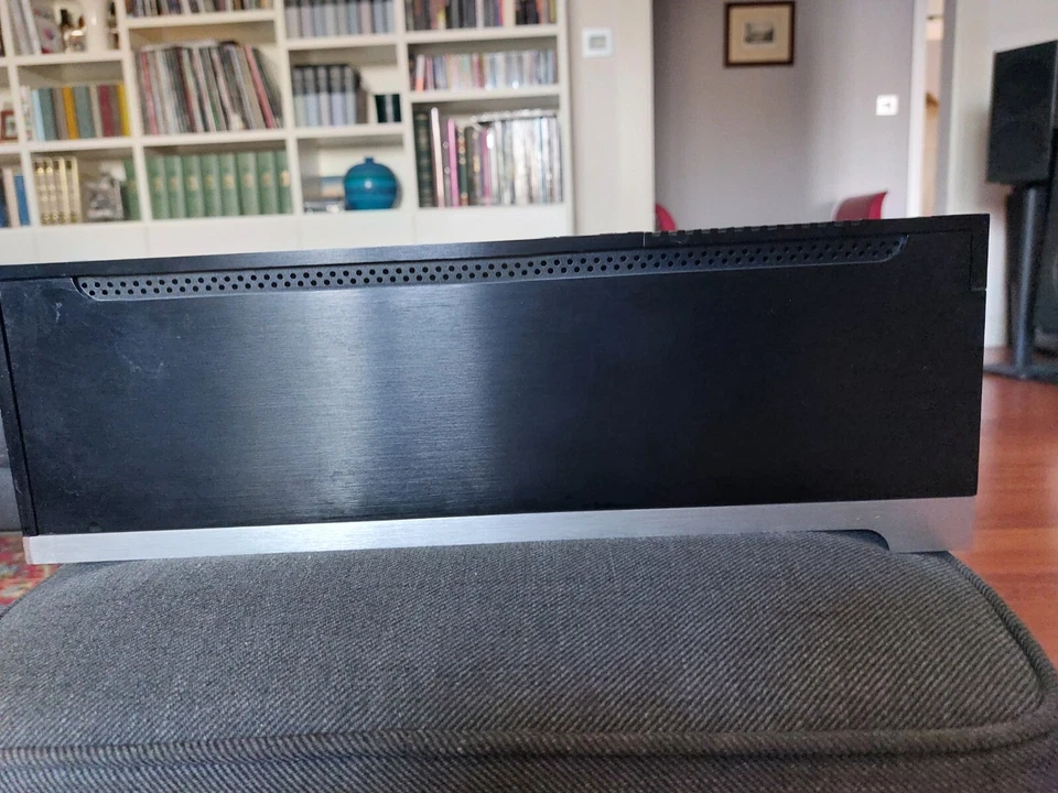 Amplificatore Integrato YBA 201 - 100 watts per canale - - Immagine 4 di 4