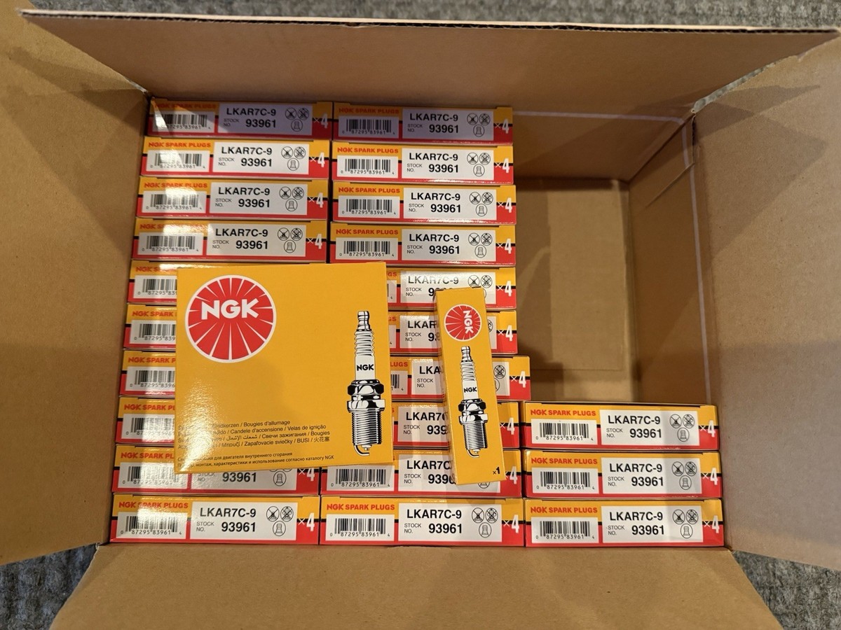 NEW NGK Spark plug LKAR7C-9 NGK 93961 Mercury # 8M0135348 33