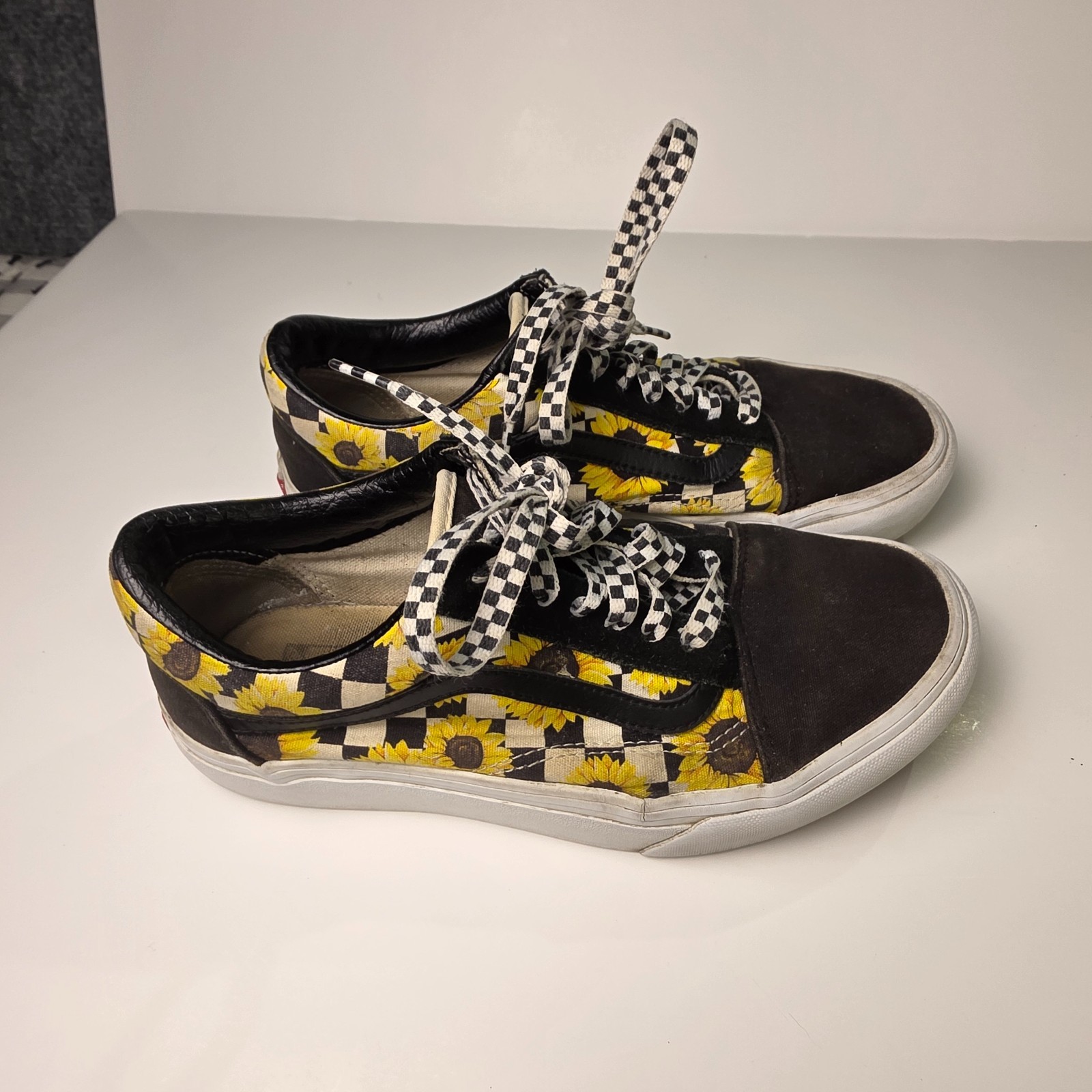 Vans Old Skool Sneakers Black White Checkerboard Sunflower Canvas Shoes M5.5/W7 thumbnail 7