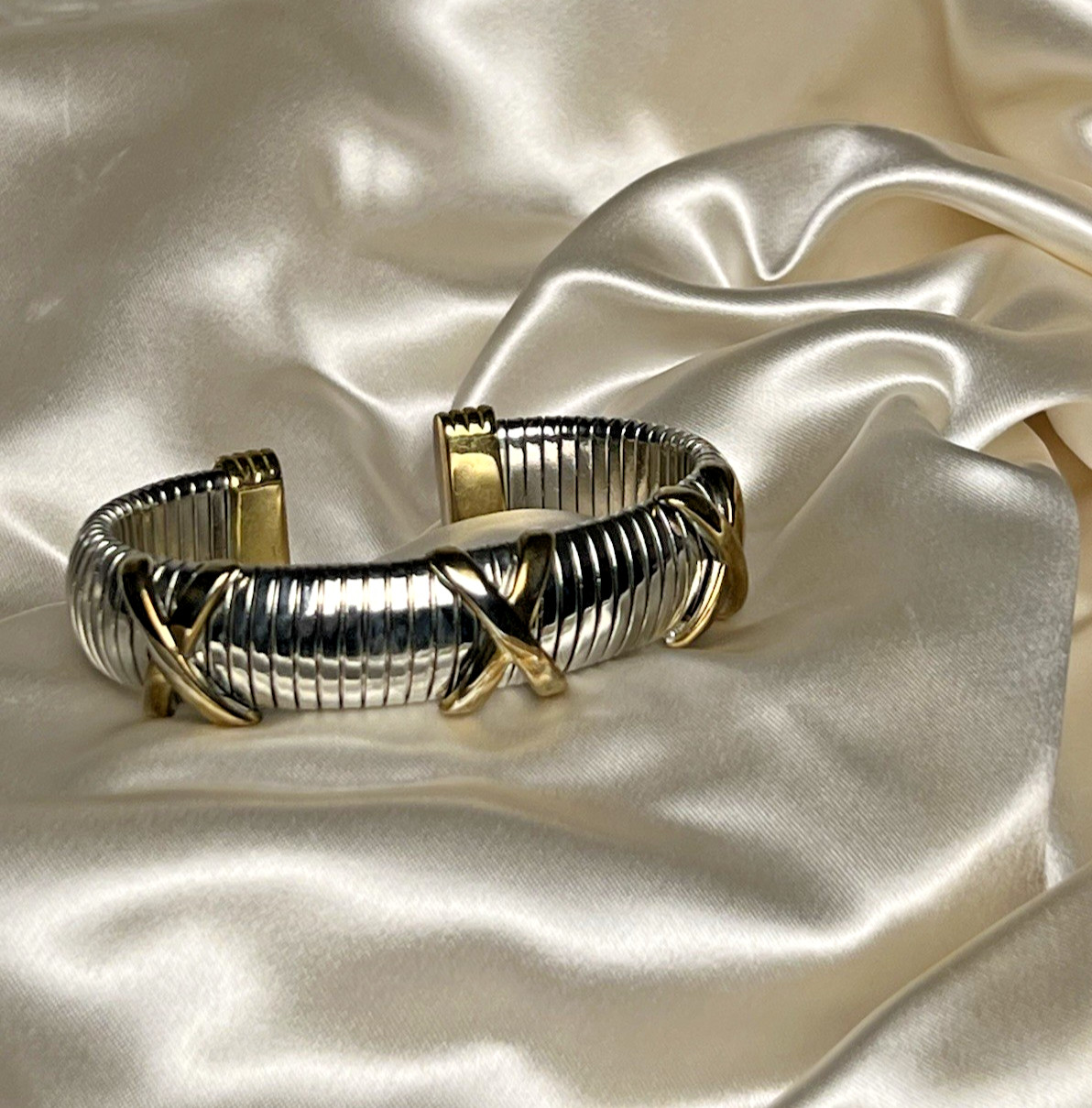 Bold Vintage Two-Tone Sculptural Bangle – Silver & Gold Statement Cuff