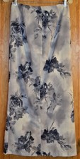 Jay Jacobs Gray Floral Women's Skirt Size 5 ?, Longer, Narrow, Back Slit, Dressy