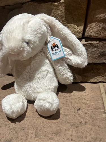 Jellycat BASHFUL CREAM BUNNY Rabbit Medium 12" Plush With Tags NEW - Picture 3 of 5