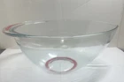 PYREX Large Silicone footed TEAR DROP shaped 5 qt mixing bowl #2250. Used