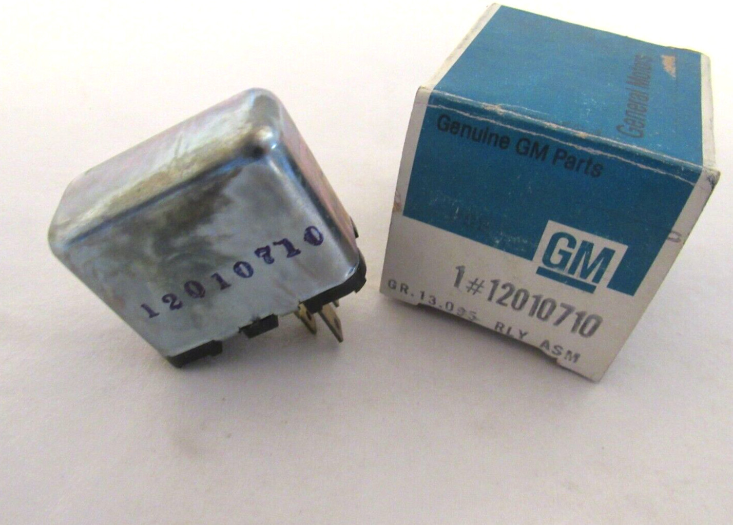 NOS 1979-84 Buick Olds Riviera Toronado 98 Power Door Lock Relay GM 12010710