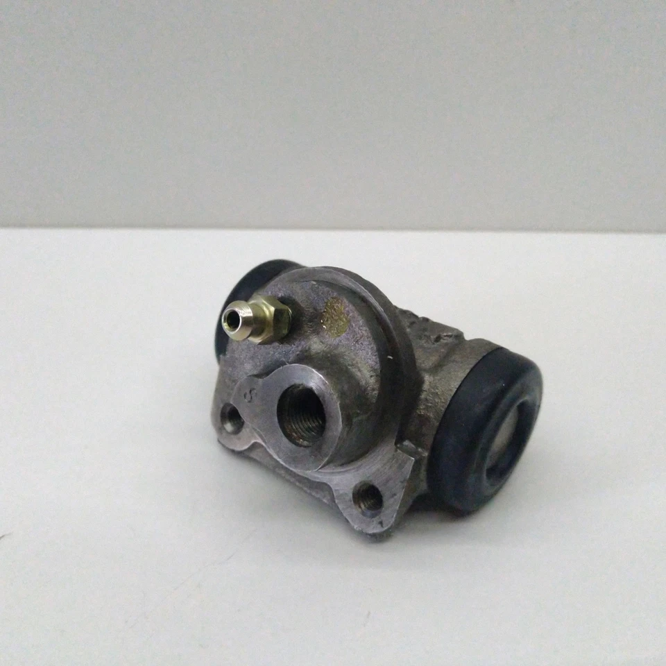 Rear Brake Cylinder Right for Nissan Primera BENDIX for 4410070J22 - Image 2 of 4
