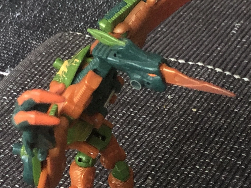 Vintage Transformers Armada Terrorsaur 7” Hasbro - Image 4 of 4