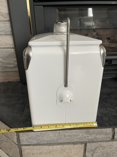 RARE Vtg 1950’s Metal SHELL Oil & Gas Cooler With Built In Bottle Opener GREAT - Picture 3 of 10