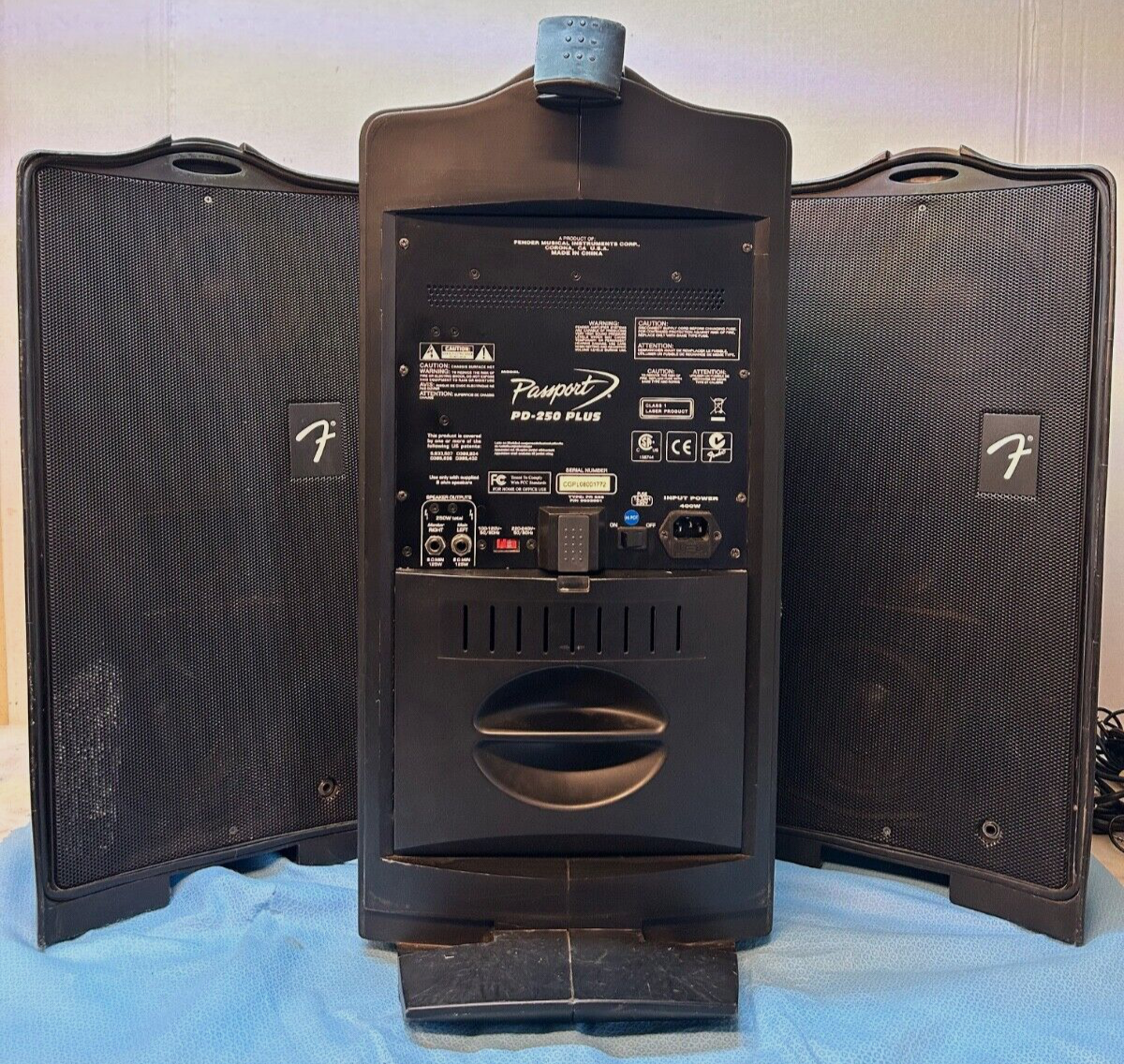 Fender Passport PD-250 Plus CD/PA Portable Sound System