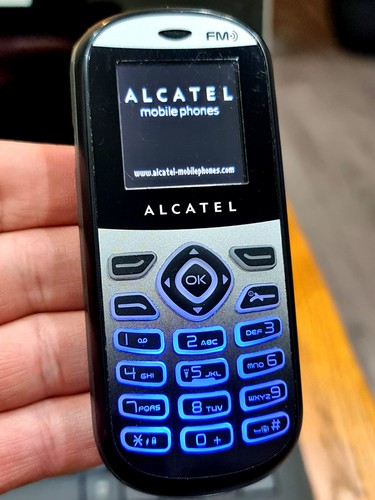 Teléfono Móvil Alcatel OT-209 (Desbloqueado) Excelente Estado Con Cargador - Imagen 3 de 9