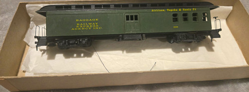 Coche Equipaje Roundhouse HO Atchison Topeka y Santa Fe Analógico DC MPN 5213 | Condition: Used